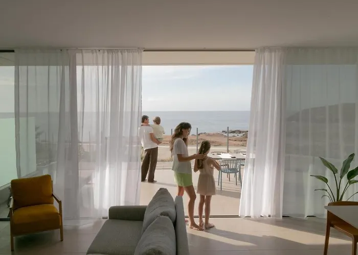 Kora Nivaria Beach Hotel *